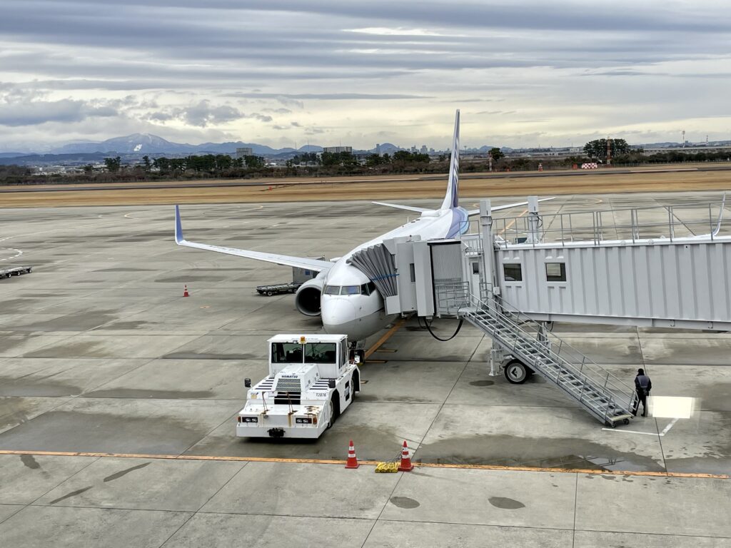 ANA NH734便