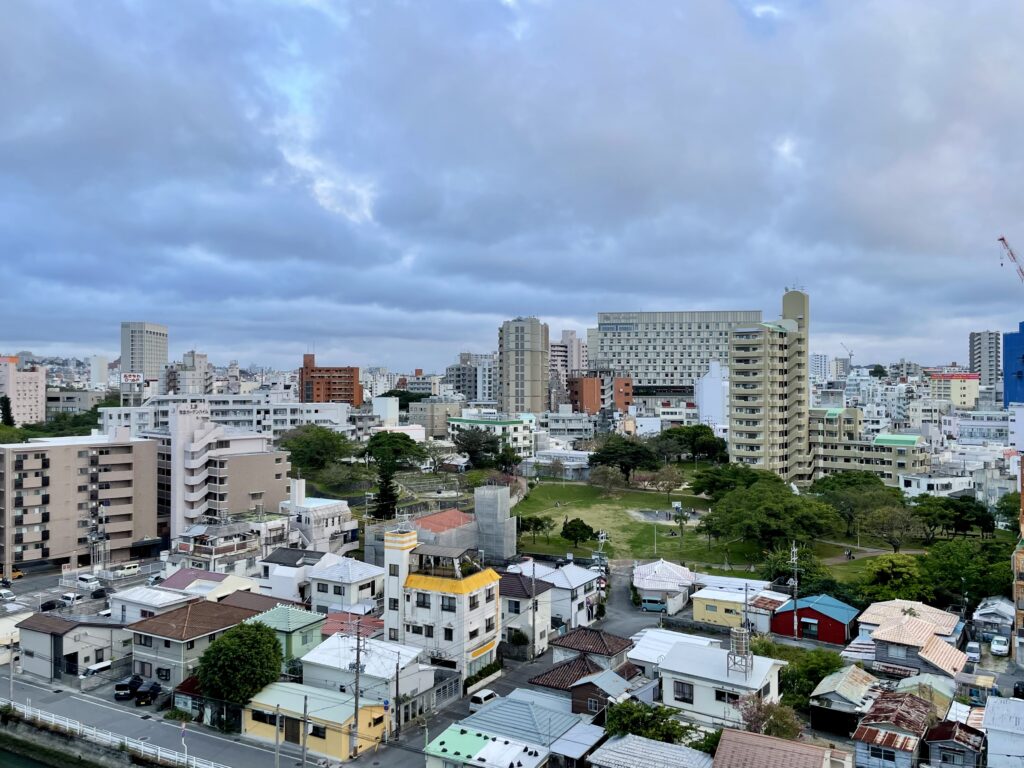 ホテルストレータ那覇のツインルームの部屋からの景色